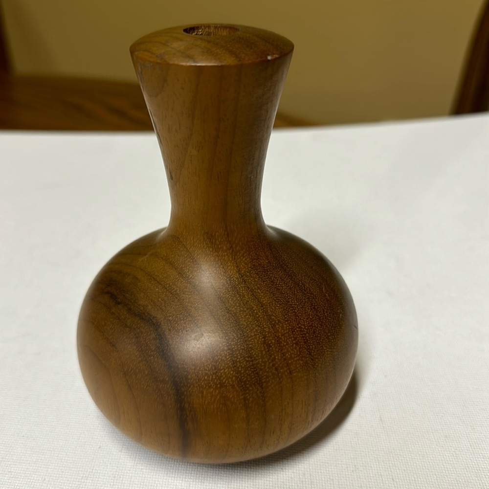 Oregon Myrtlewood Hand Turned Bud Vase 5” tall